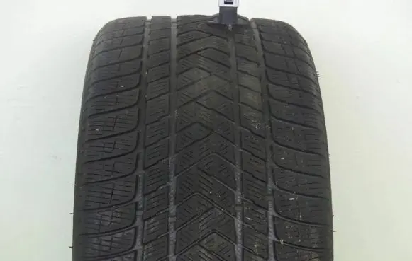 Porsche Carrera GT R18 winter tire Pirelly