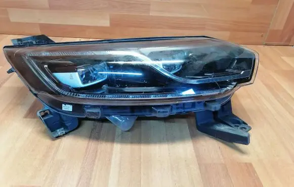 Renault Espace V (RFC) Headlight/headlamp 260108498R 89908453 260104520R