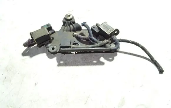 Audi A8 S8 D2 4D Turbo solenoid valve 026906283H