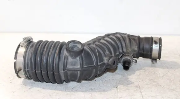 Nissan Juke I F15 Turbo air intake inlet pipe/hose 