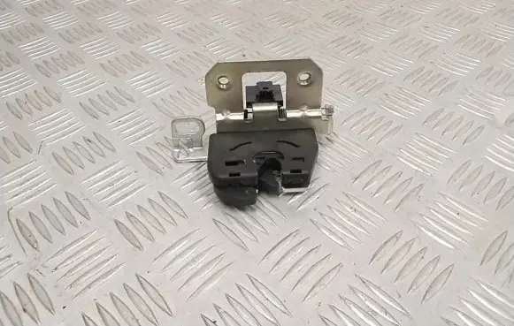 Mercedes-Benz C W204 Seat back rest lock catch 