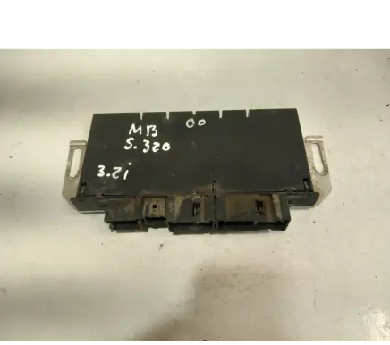 Mercedes-Benz S W220 Fuse module A0205451932 05045130