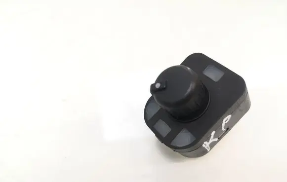 Audi A4 S4 B6 8E 8H Wing mirror switch 8E0959565A