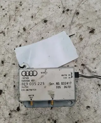 Audi A4 S4 B6 8E 8H Antenna control unit 8E9035225