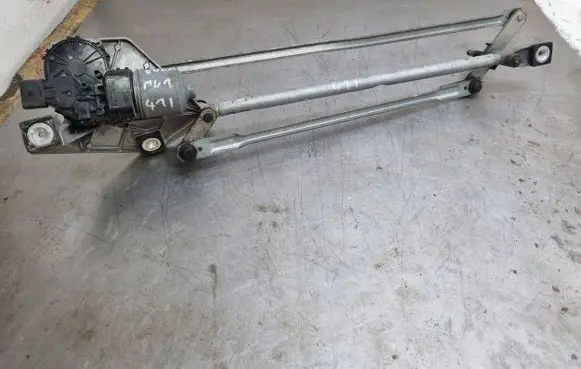Ford Kuga I Front wiper linkage and motor 8V4117508AA