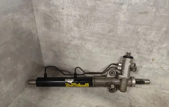 Hyundai Santa Fe Steering rack 5770226200