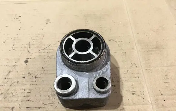 Renault Megane III Engine oil radiator 779744