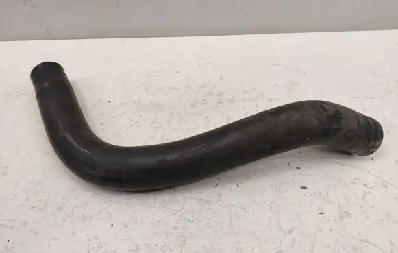 Ford Mustang VI Engine coolant pipe/hose FR338B274CB