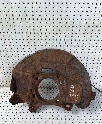 Volvo XC90 Front wheel hub spindle knuckle 08630771