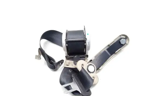 Mitsubishi Pajero Rear seatbelt TKAB0EN287