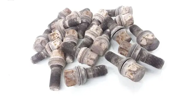 Nuts/bolts