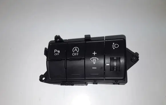 Hyundai i30 Parking (PDC) sensor switch 39Y1051110