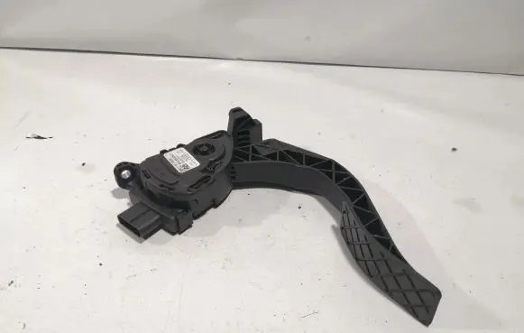 Audi A5 Sportback 8TA Accelerator throttle pedal 8K1723523A