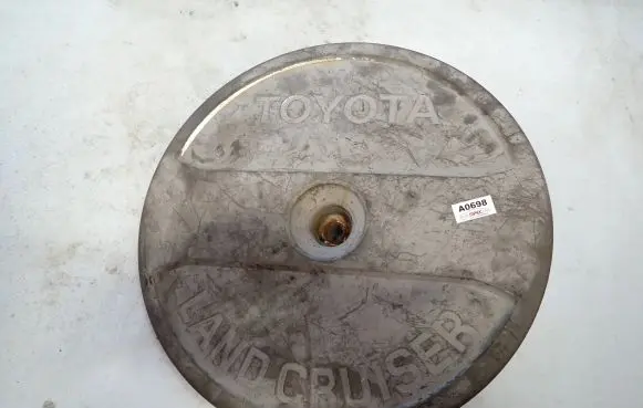 Toyota Land Cruiser (FJ75) R15 spare wheel 