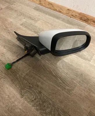 Volvo V70 Front door electric wing mirror 31298832 833599 4301356