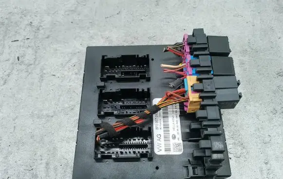 Audi A3 S3 8P Comfort/convenience module 8P0907063G