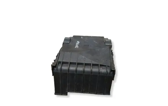 Volkswagen Touran I Fuse box cover 1K0937132F 017180061 014189871