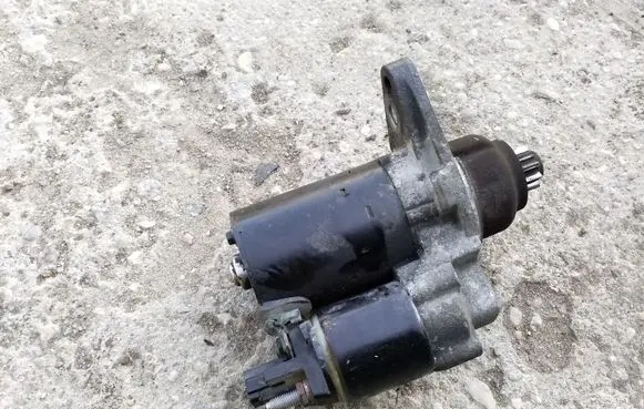 Volkswagen Touran I Starter motor