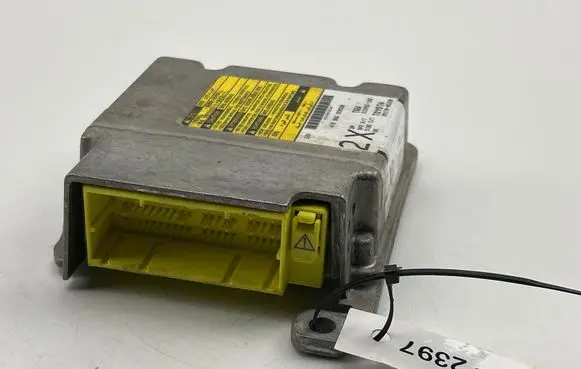 Toyota Avensis T250 Airbag control unit/module 8917005220 215955102