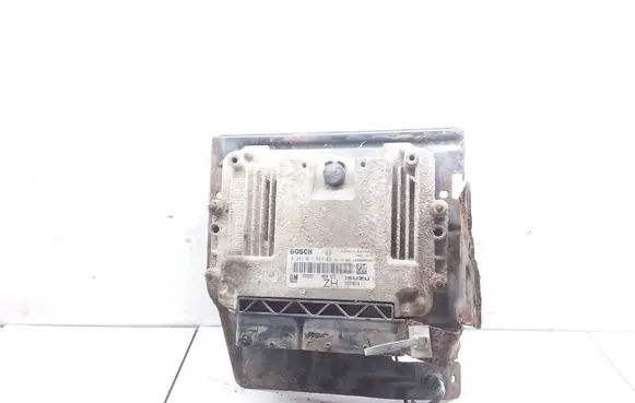 Opel Astra H Engine control unit/module 55556829 0281011943