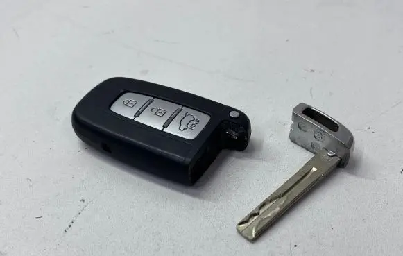 Hyundai ix35 Ignition key/card 