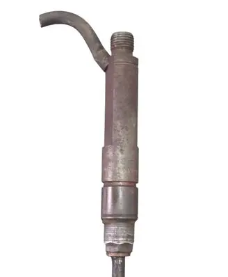 Volkswagen PASSAT B4 Fuel injector 028130201G