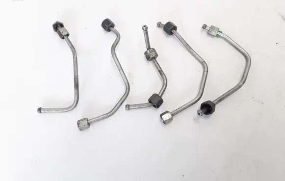 Volvo V60 Fuel injector supply line/pipe 31321481