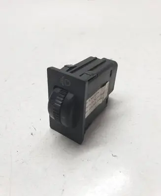 Toyota Corolla Verso AR10 Headlight level height control switch 8415202021