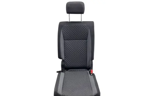 Volkswagen Tiguan Second row seats M1000419872R T140246 ARB7127241