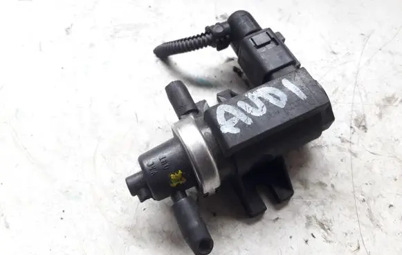 Volkswagen Golf IV Vacuum valve 1J0906627