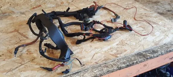 Engine installation wiring loom