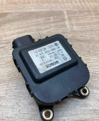 Audi A6 S6 C5 4B Air flap motor/actuator 4B1820511 0132801126