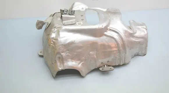 BMW X1 U11 Heat shield in engine bay 9847133