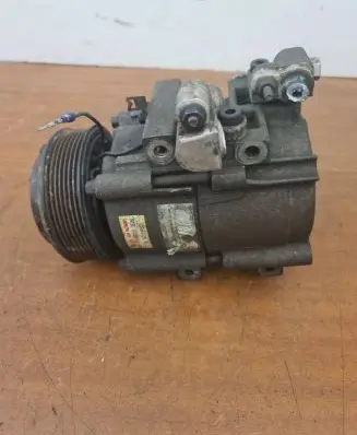 KIA Sorento Air conditioning (A/C) compressor (pump) 977013E350