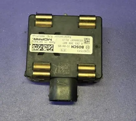 Jeep Renegade Distronic sensor radar 52027593 0203300407
