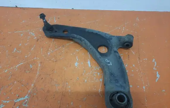 Toyota Yaris Front control arm