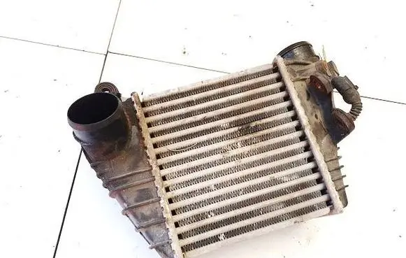 Audi A3 S3 8L Intercooler radiator 1j0145803a 862328x