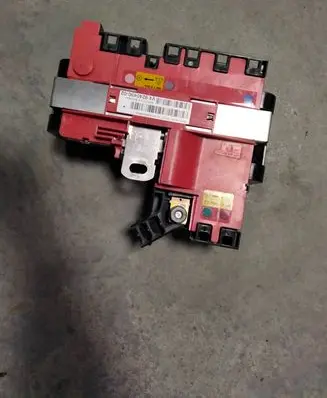 BMW 5 E60 E61 Fuse module 9240490