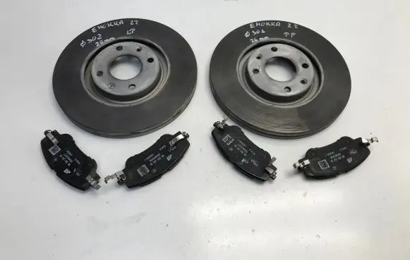 Opel Mokka B Front brake disc 9809266280