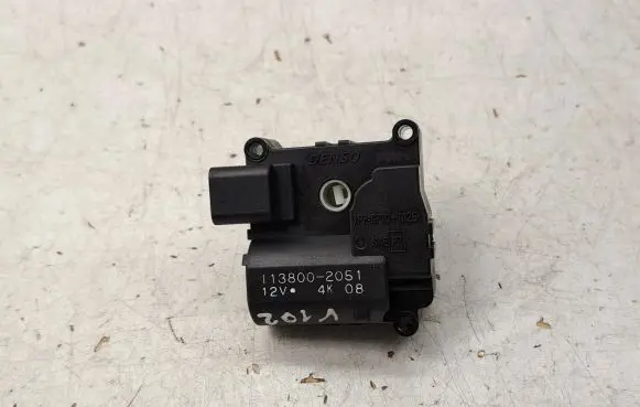 Toyota Corolla Verso AR10 Air flap motor/actuator 1138002051 8710602070