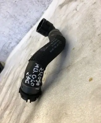 Mercedes-Benz GLA H247 Engine coolant pipe/hose A2475010464