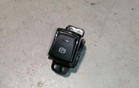 Nissan Qashqai Hand parking brake switch 17214SN