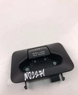 Volvo S60 Parking (PDC) sensor switch 31334637