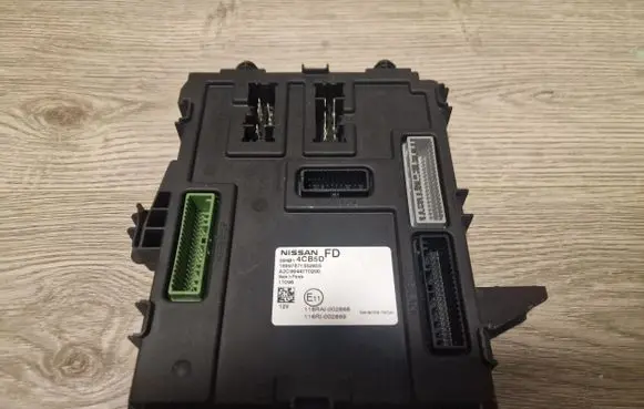 Nissan X-Trail T32 Comfort/convenience module 284B14CB5D