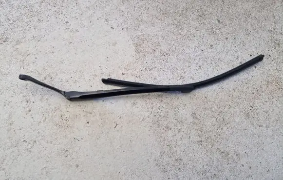 Volkswagen Phaeton Front wiper blade arm 3D1955409