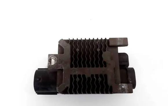 Coolant fan relay