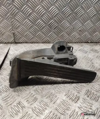 Toyota Avensis T270 Accelerator throttle pedal 1k2721503m