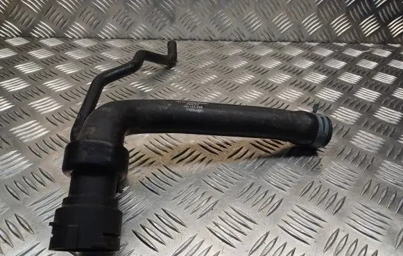 Audi A4 S4 B6 8E 8H Engine coolant pipe/hose 8E0121101