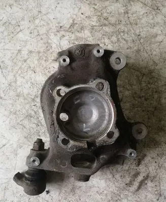 BMW 5 E60 E61 Front wheel hub