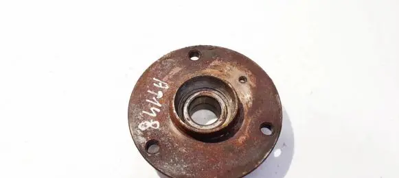 Smart ForTwo I Front wheel hub 0001870v020